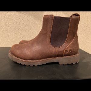 UGG Brand Boys Callum Boots Suede Size 1